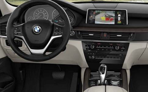 BMW X5 MendukungApple CarPlay