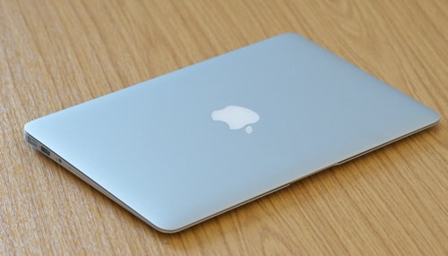 Harga Macbook Air 11-inch