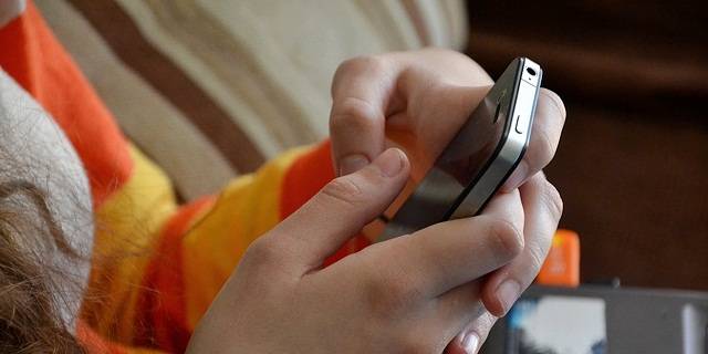 Cara Mengunci Foto dan Video di iPhone