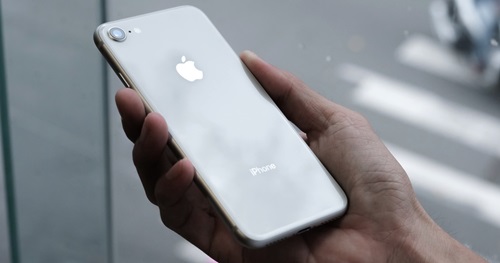 Cara Force Restart iPhone 8 & 8 Plus