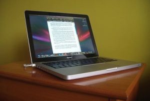 Harga dan Spesifikasi Seri Laptop Apple MacBook Pro 13-Inch