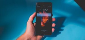 Penyebab Touchscreen iPhone Bergerak Sendiri